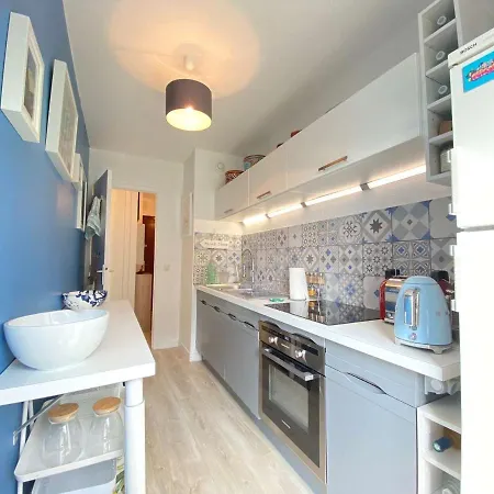 2 Pieces Avec Terrasse, Garage, Et Ascenseur, Jusqu'a 4 Couchages - Centre - Fr-1-245-124 La Baule-Escoublac
