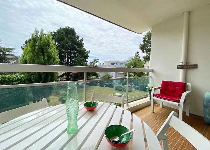 2 Pieces Avec Terrasse, Garage, Et Ascenseur, Jusqu'a 4 Couchages - Centre - Fr-1-245-124 * La Baule-Escoublac